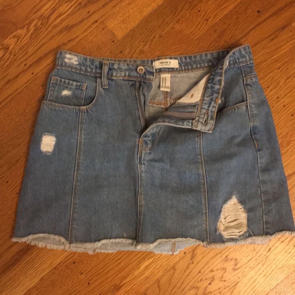 Ripped denim skirt